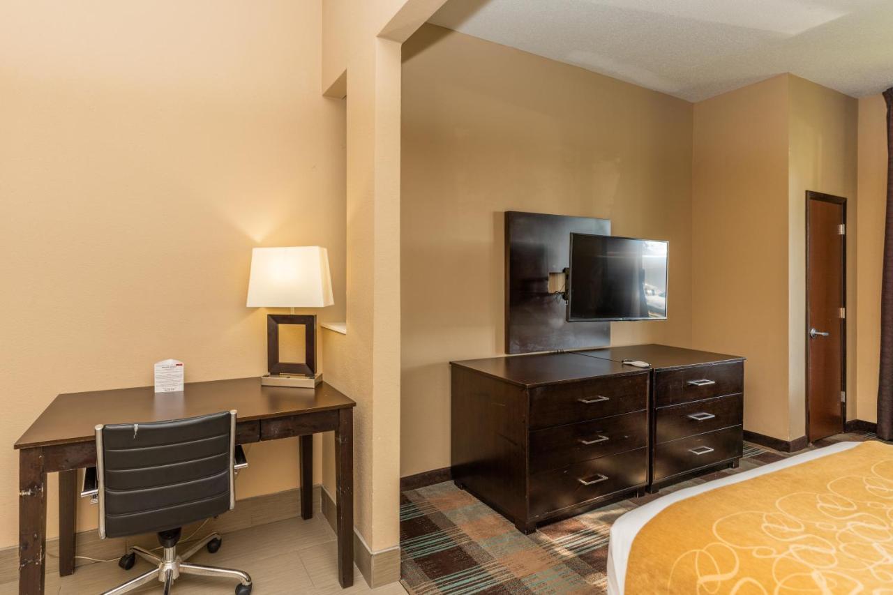 Comfort Suites Houston West At Clay Road Exterior foto